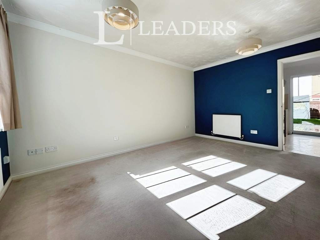 Property photo 2 of 10 Lr