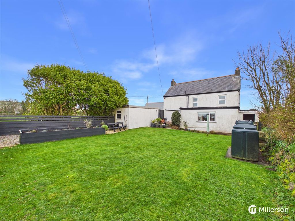 Property photo 2 of 21 Cam05092G0-Pr0162-Still024.Jpg