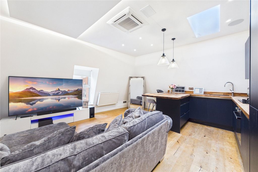 Property photo 2 of 18 Kitchen/Living Room