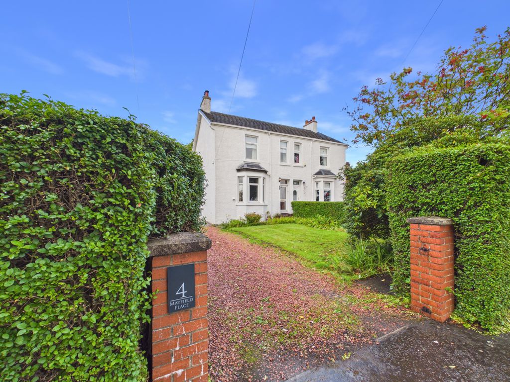 Property photo 1 of 32