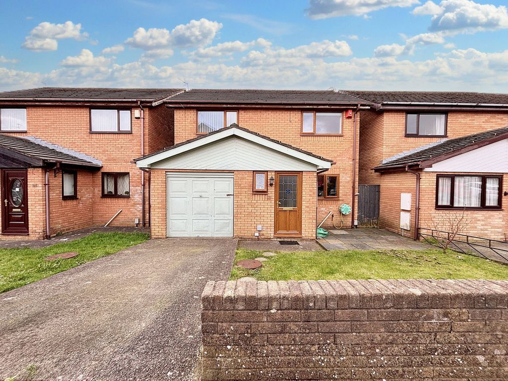 Property photo 1 of 35