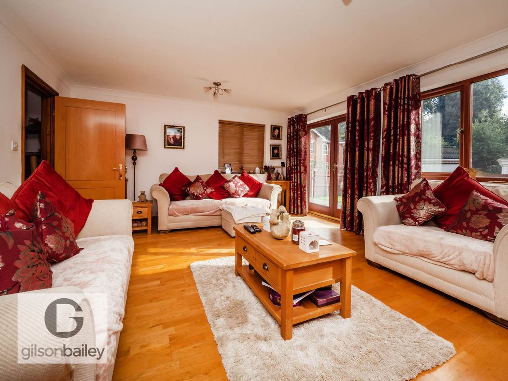 Property photo 2 of 27