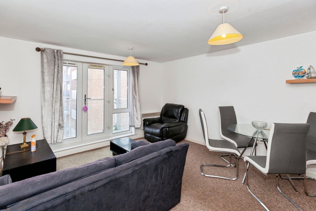 Property photo 2 of 19