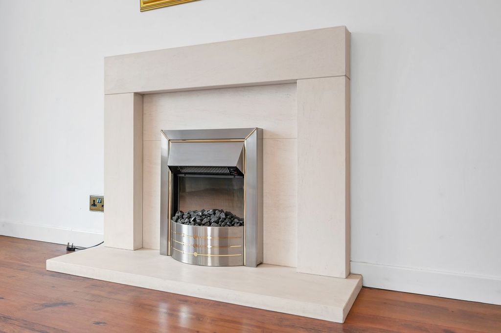 Property photo 3 of 26