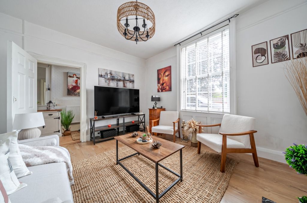 Property photo 2 of 24 9-6A68B04F211E7-1496247-19Fa8E56Fc88B-9-9