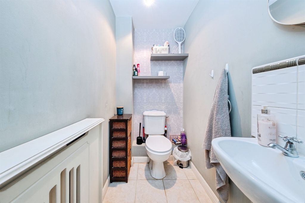 Property photo 2 of 16
