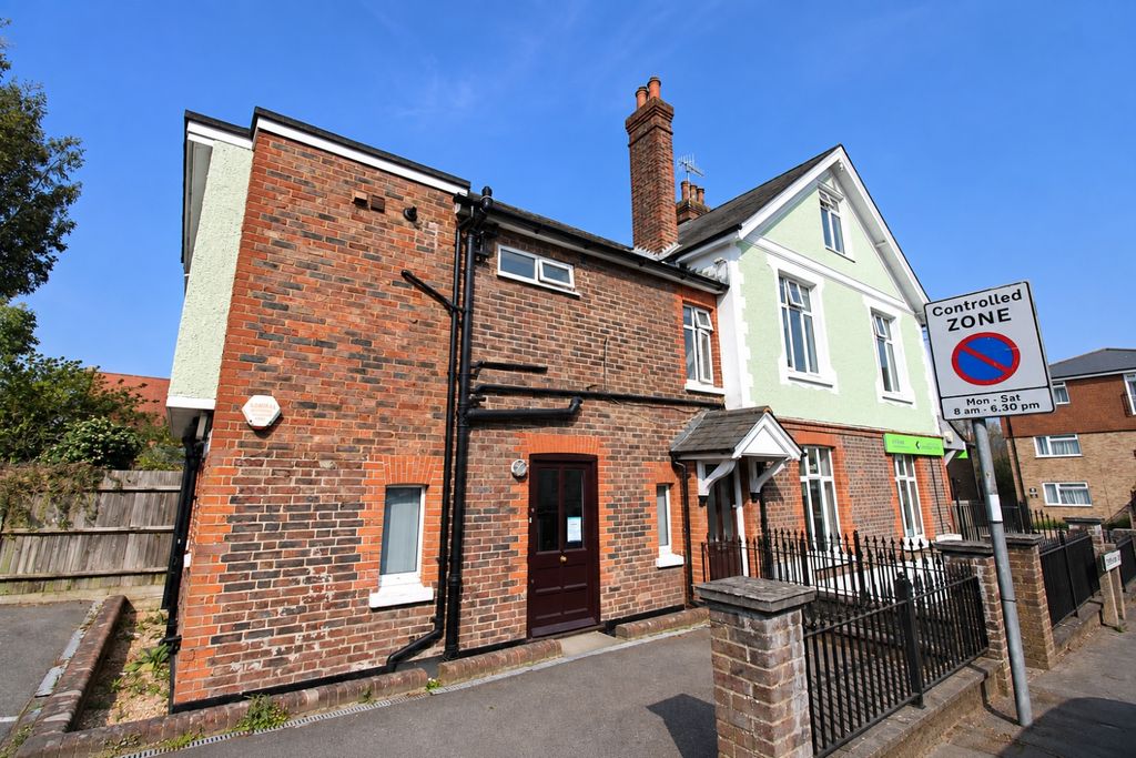 Property photo 1 of 10 External