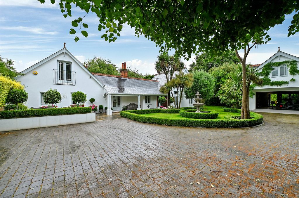 Property photo 1 of 15 Front Of House