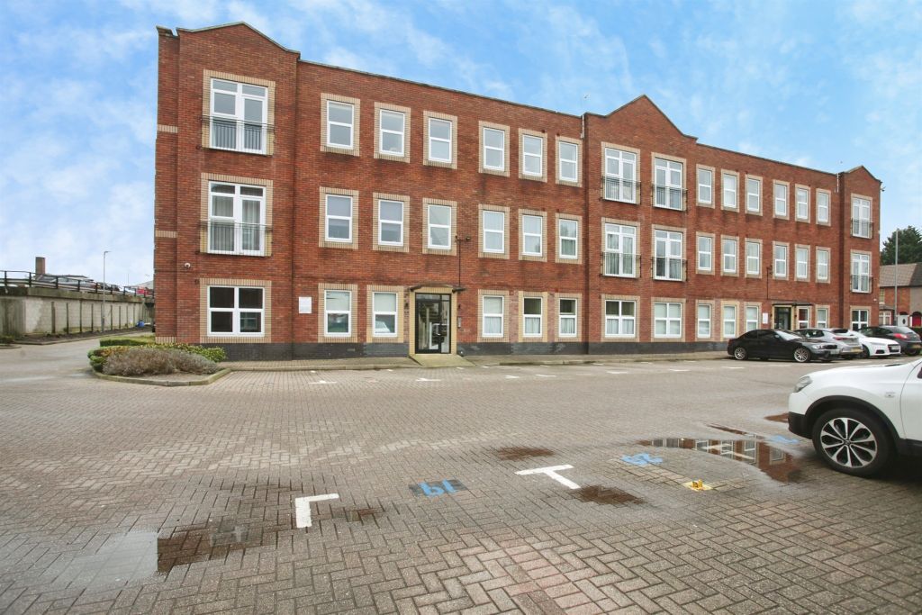 Property photo 1 of 10