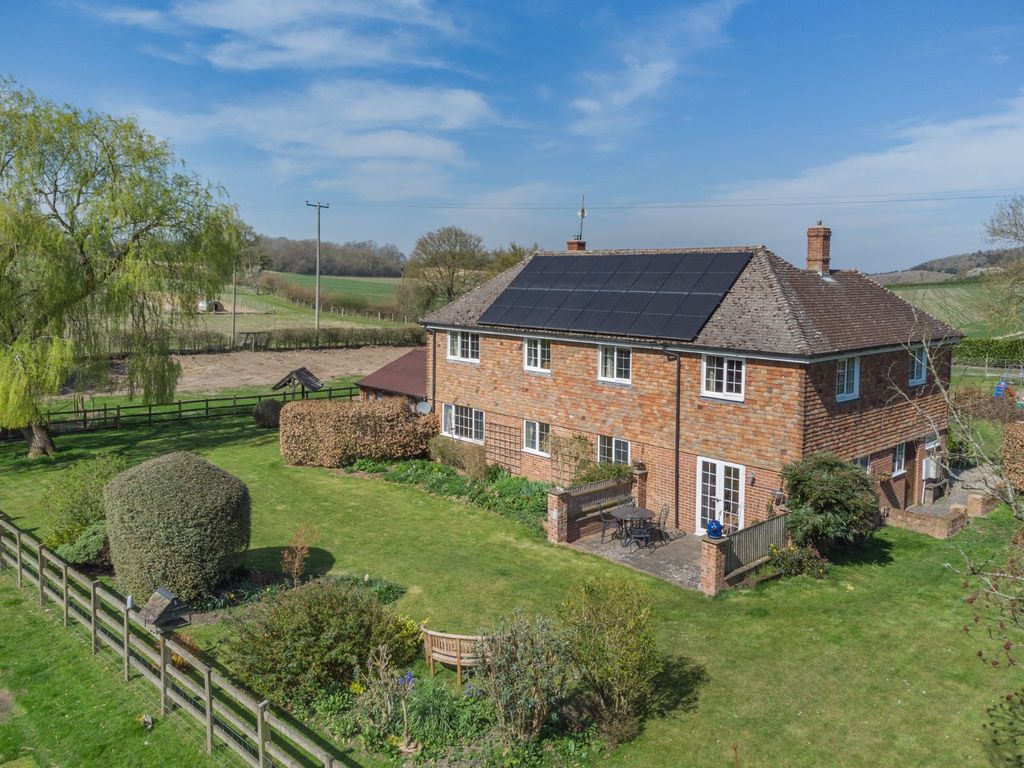 Property photo 1 of 21 The Meads