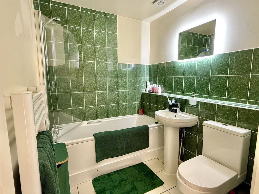 Property photo 2 of 16 Picture No. 02