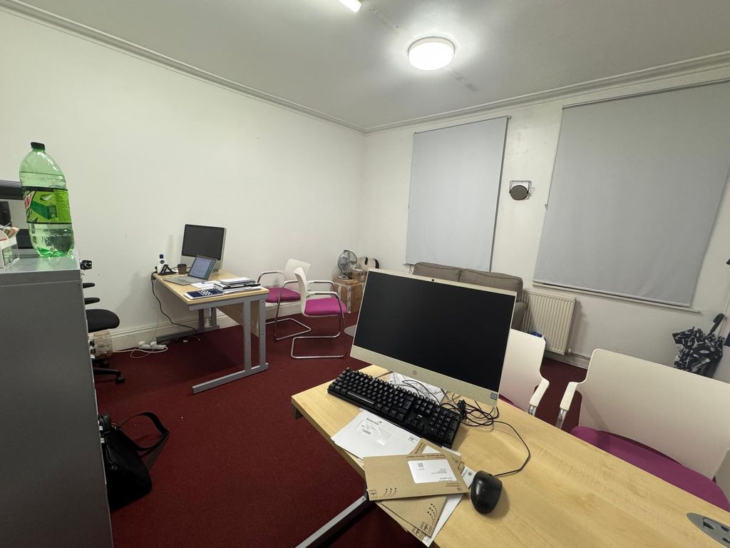 Property photo 1 of 4