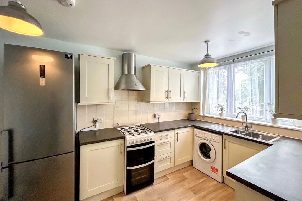 Property photo 1 of 17 Picture No. 08