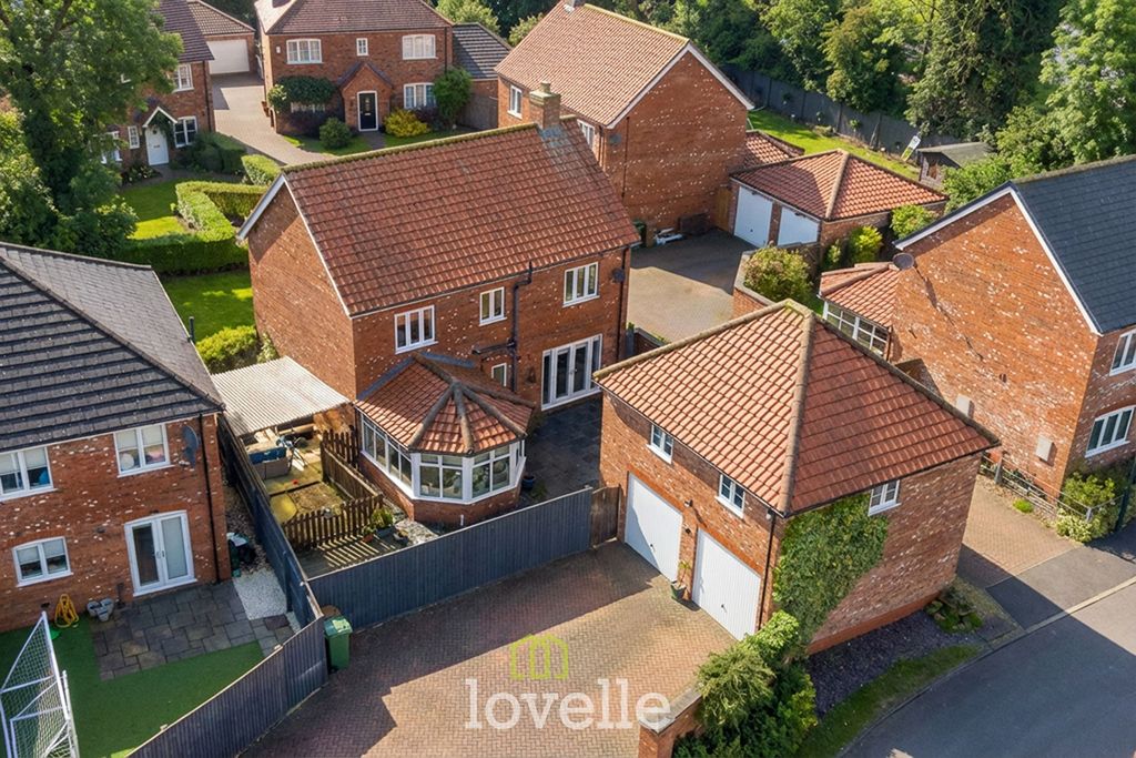Property photo 2 of 38