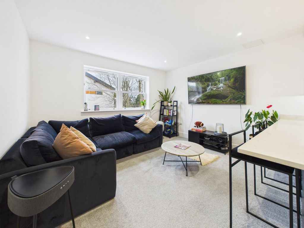 Property photo 3 of 17 4535864