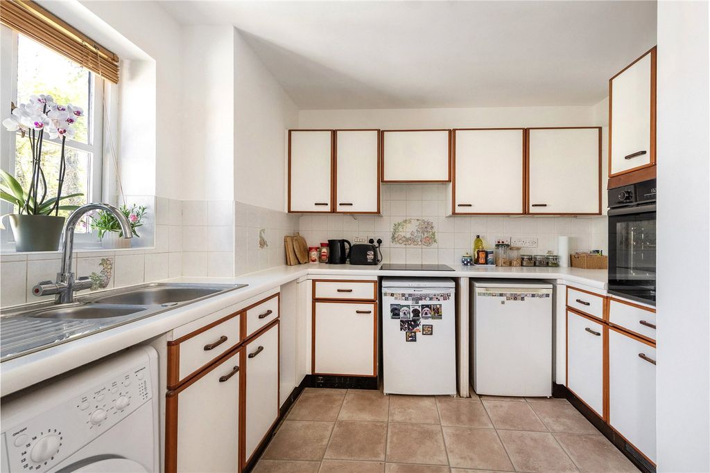Property photo 2 of 11 Picture No. 11