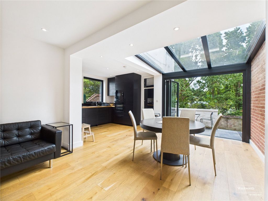 Property photo 2 of 9 Open Plan Living