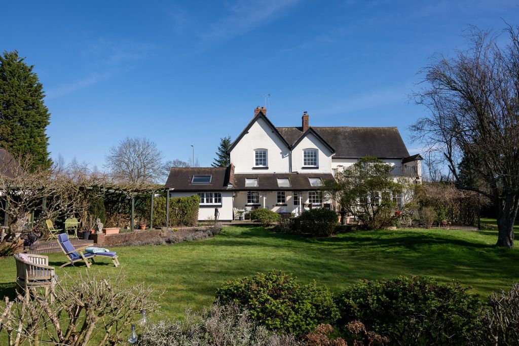 Property photo 2 of 29 Image