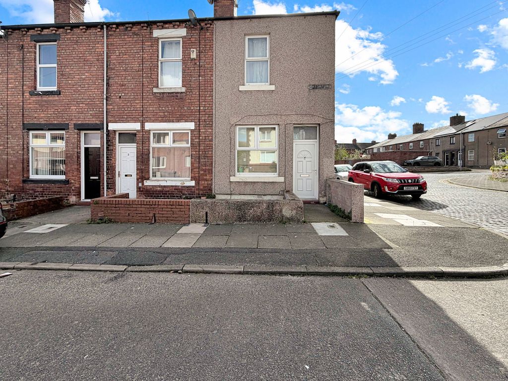 Property photo 1 of 8