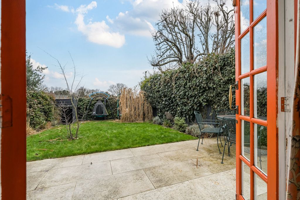 Property photo 1 of 29 Garden