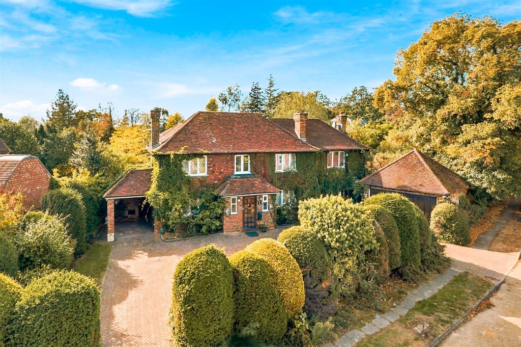 Property photo 1 of 35