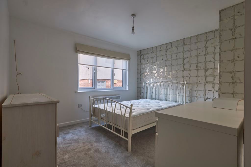 Property photo 3 of 8 Bedroom 1