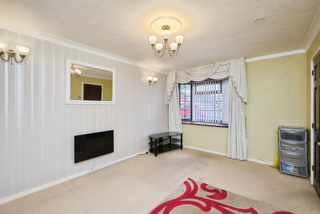 Property photo 2 of 15