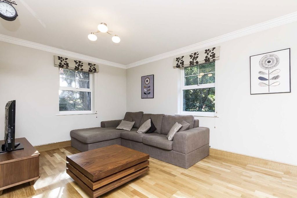 Property photo 2 of 4