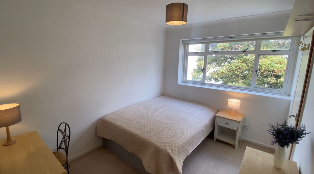 Property photo 3 of 12 Room C. En Suite