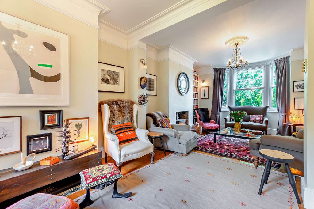Property photo 3 of 17 Drawing Room