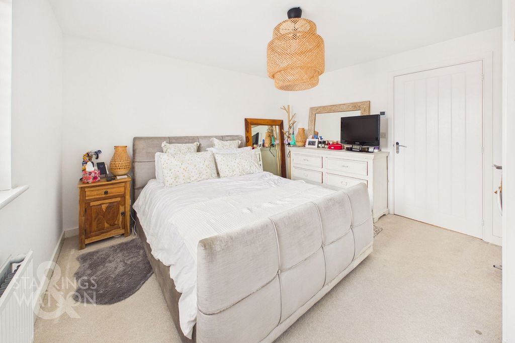 Additional image 9 of 2 bed semi-detached house for saleOak Lawn, Eye IP23