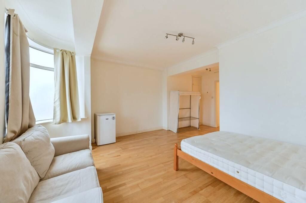 Property photo 3 of 7