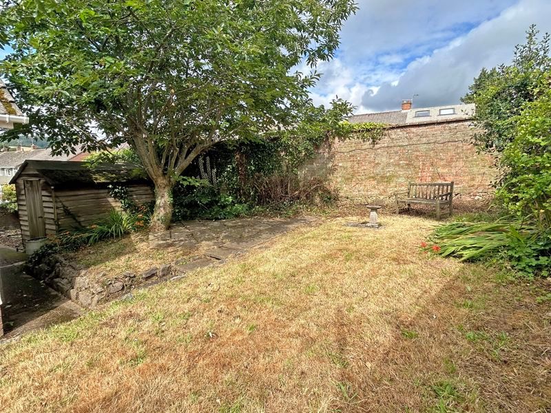 Property photo 3 of 8 Photo 6