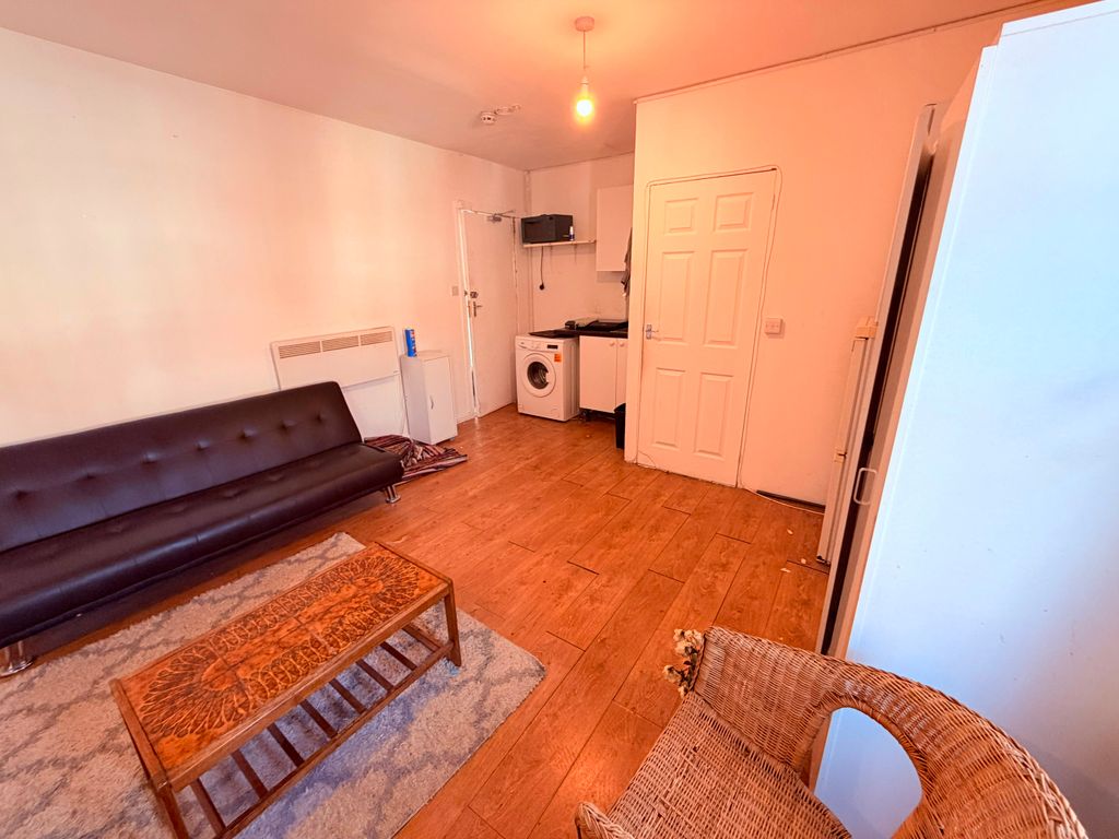 Property photo 3 of 4