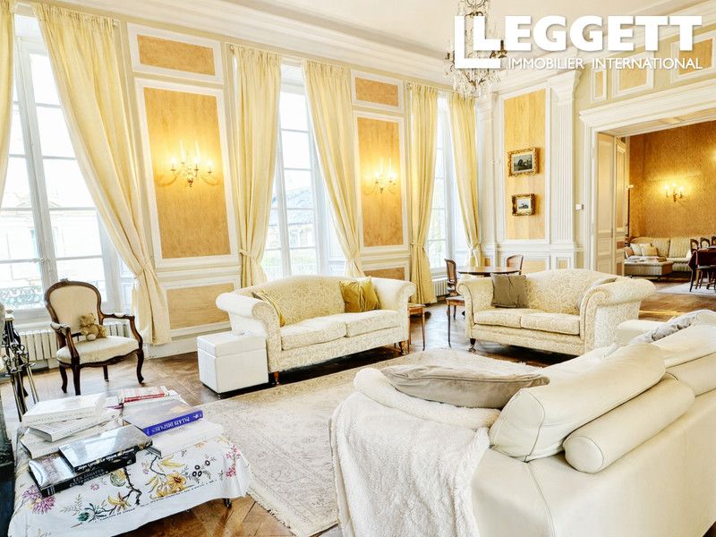 Property photo 2 of 10