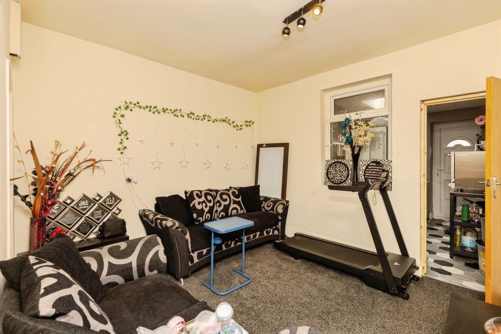 Property photo 3 of 13