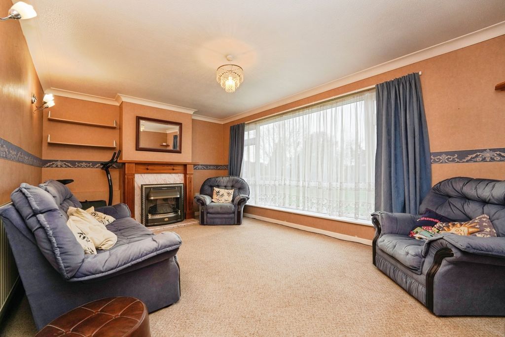 Property photo 3 of 16 Pbox-Img.Jpg