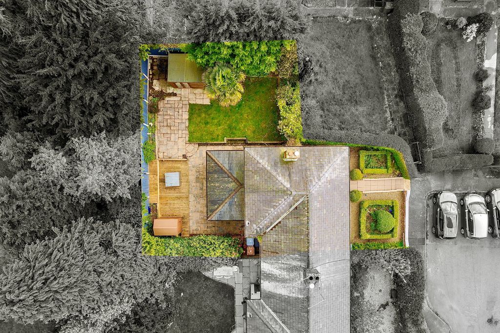 Property photo 2 of 45