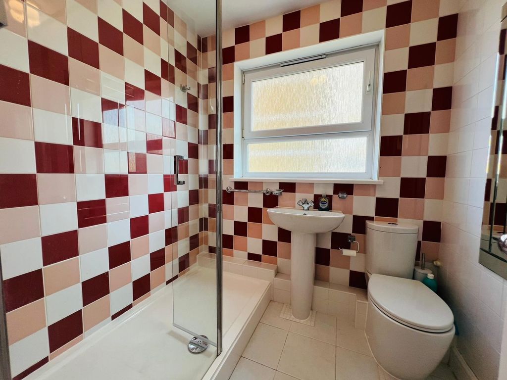 Property photo 3 of 8 Shower Room