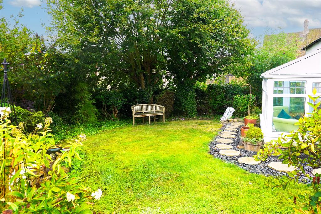 Property photo 3 of 22