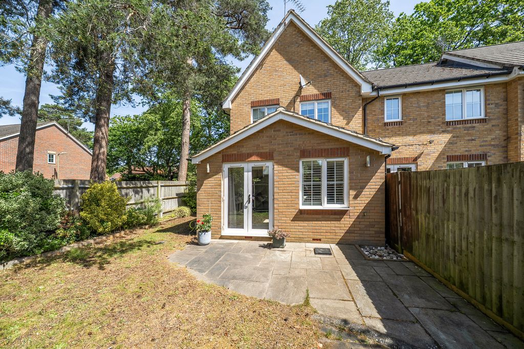 Property photo 3 of 17