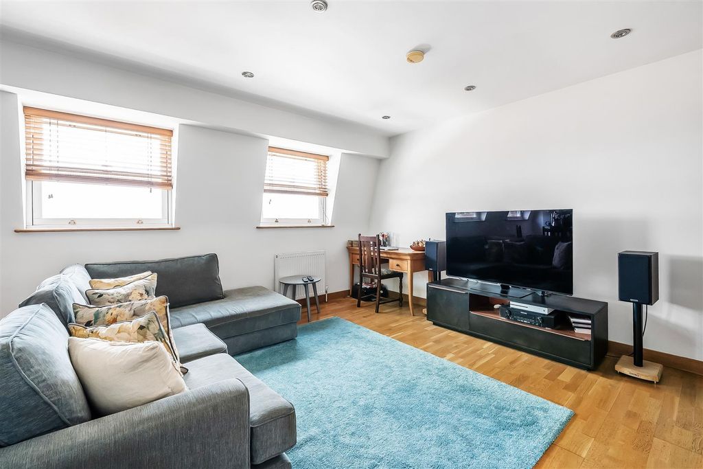 Property photo 3 of 13 15-Elm-Road-10.Jpg