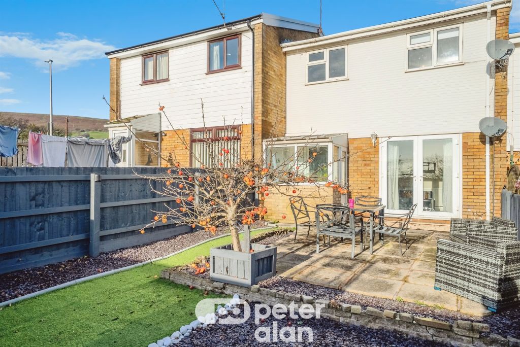 Property photo 1 of 25