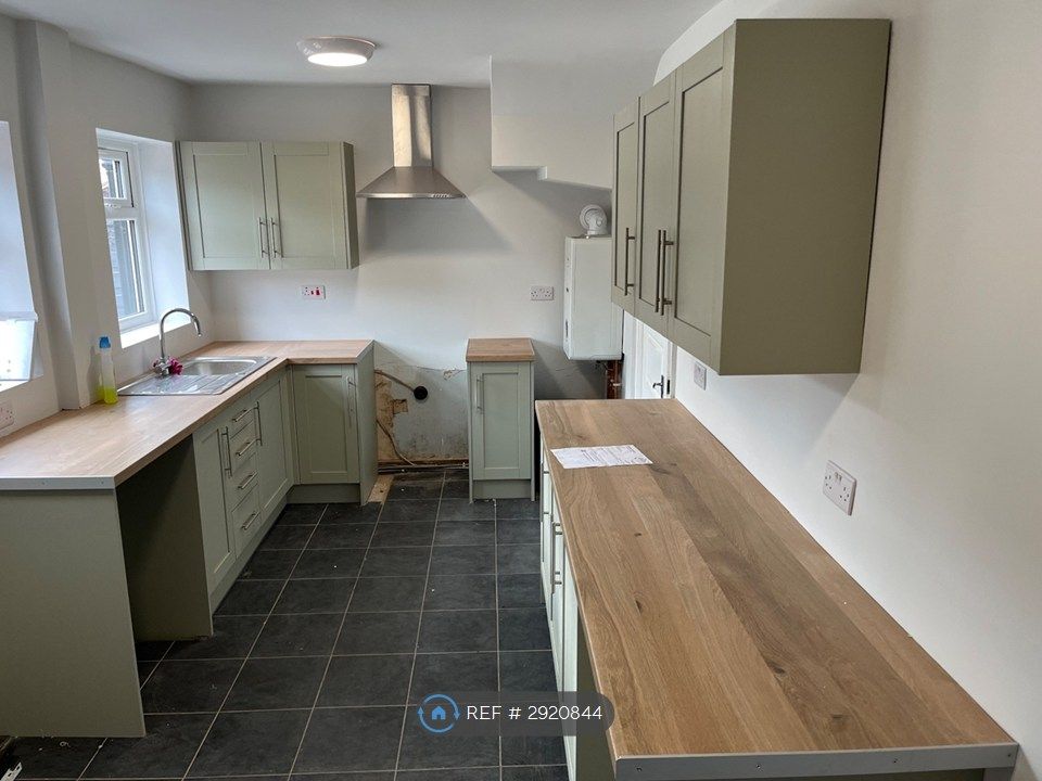Property photo 1 of 3