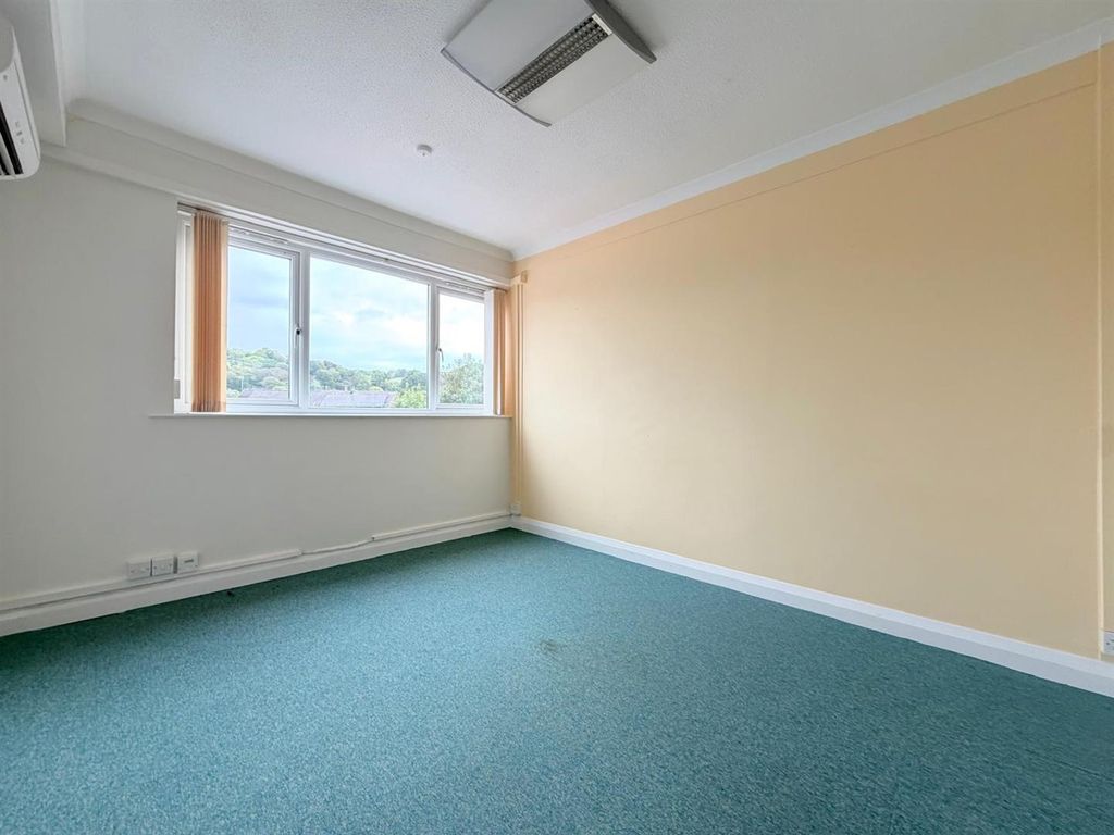 Property photo 1 of 13 Whatsapp Image 2026-09-10 At 11.19.53.Jpeg