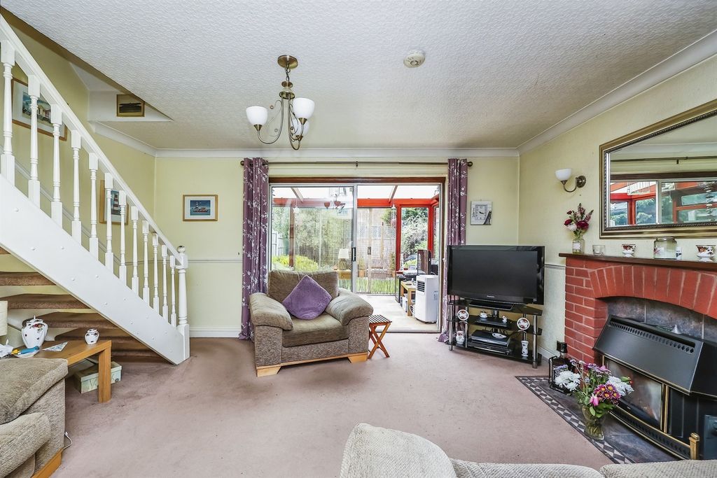 Property photo 2 of 15