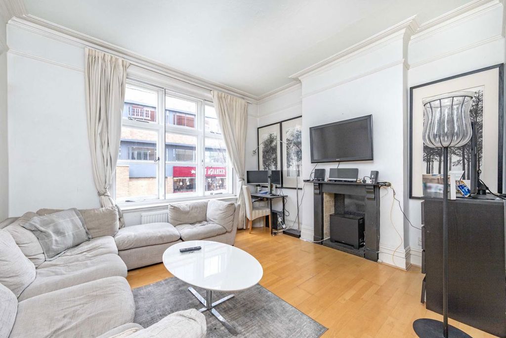 Property photo 2 of 6