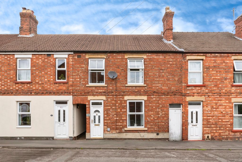 Property photo 1 of 15