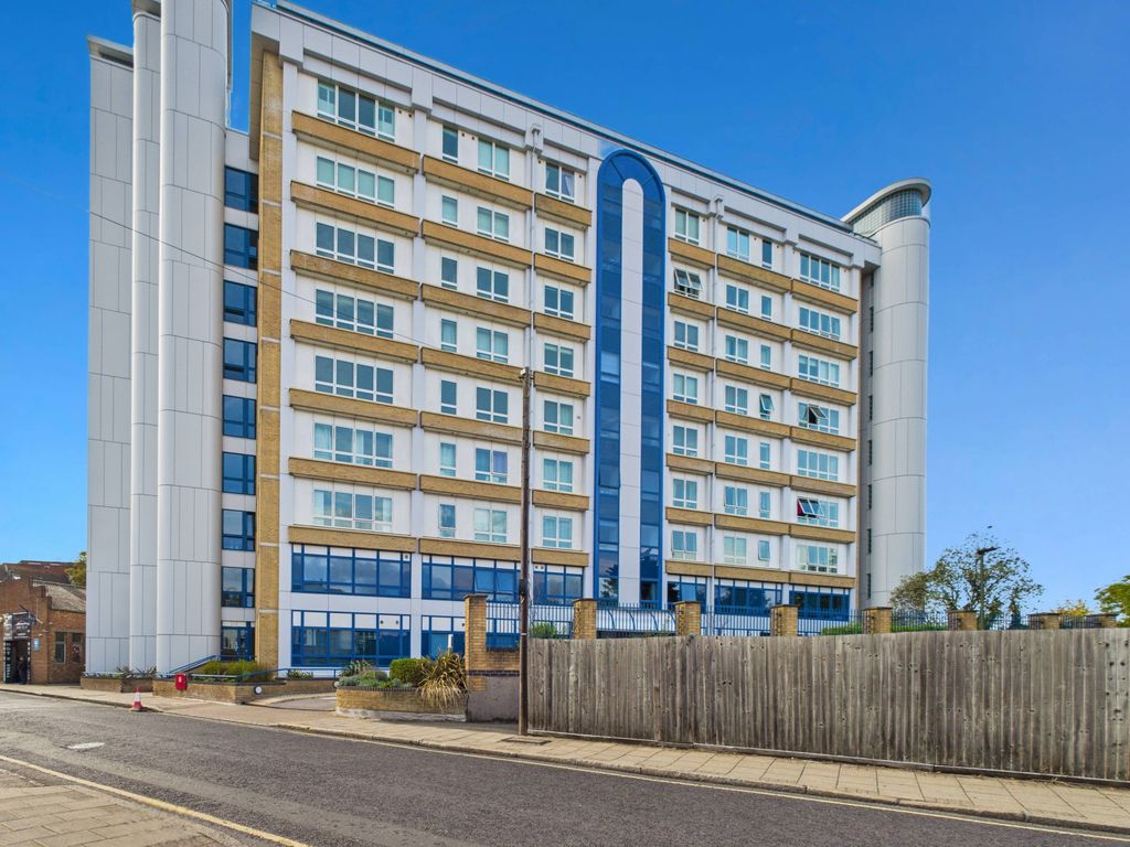 Property photo 1 of 14