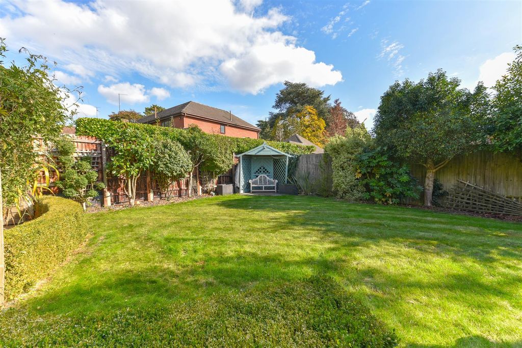 Property photo 3 of 42